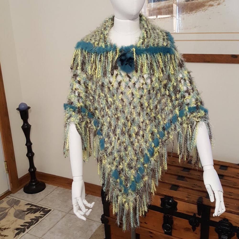 Muli- Color Poncho OSFA